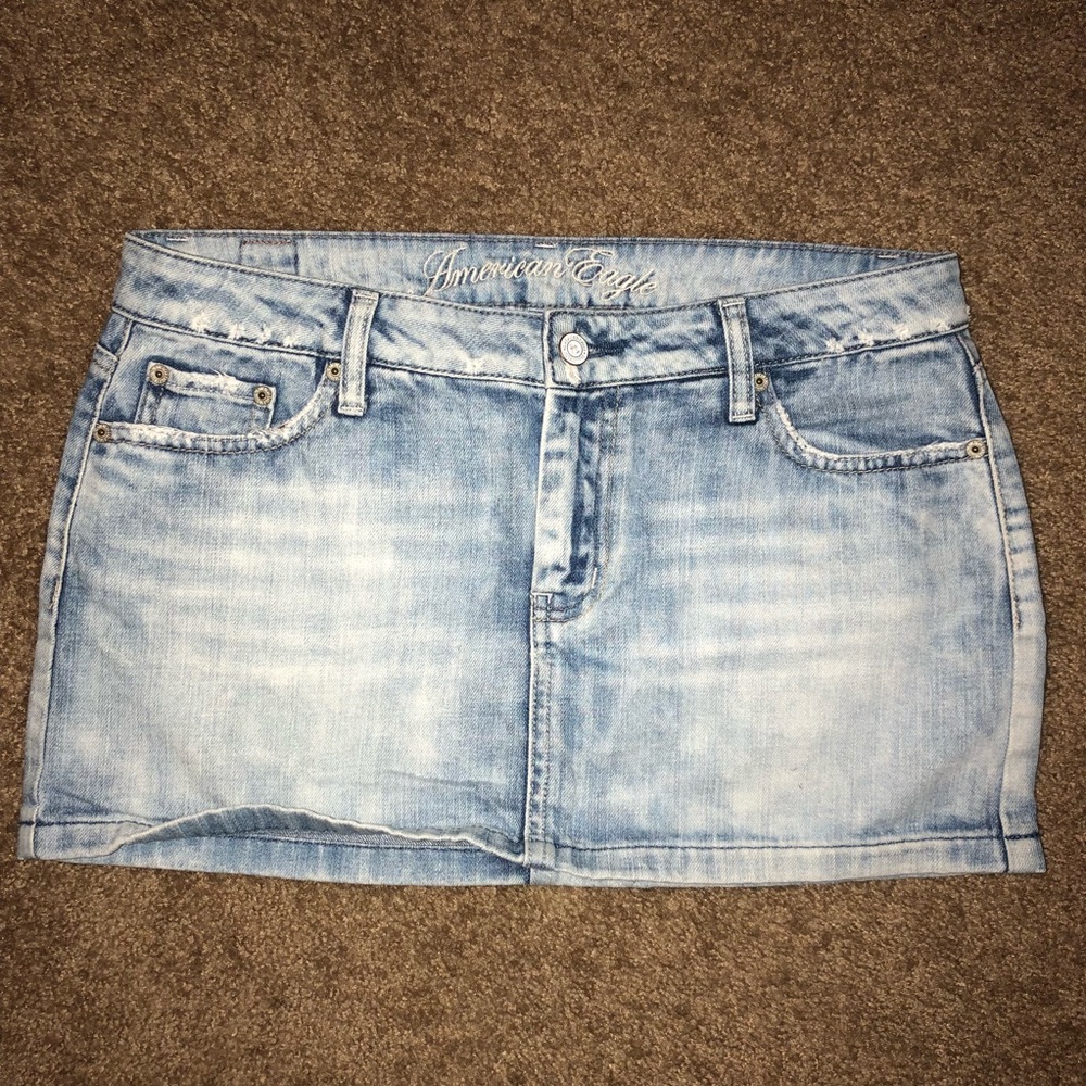 American Eagle 🦅 light blue denim skirt size 8